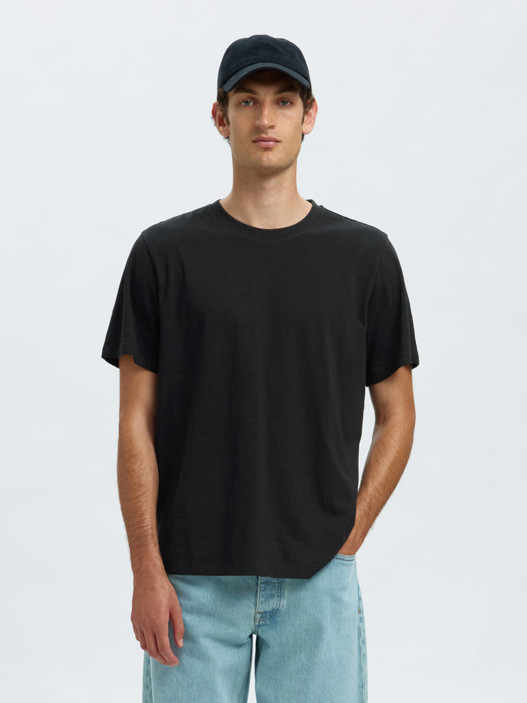 Basic T-Shirt