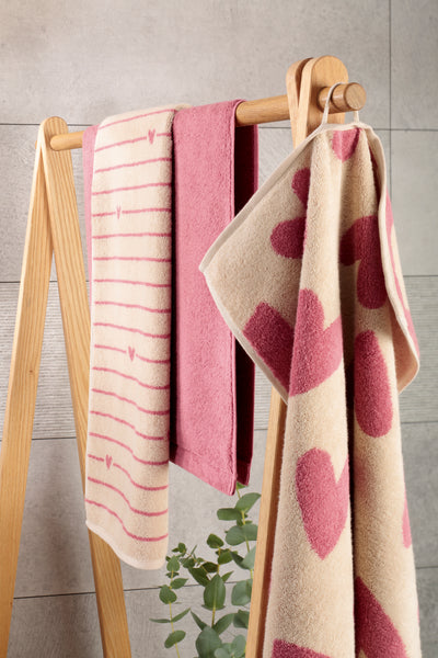 Frottierserie "HEART BEATS LINES" & "HEART" beere